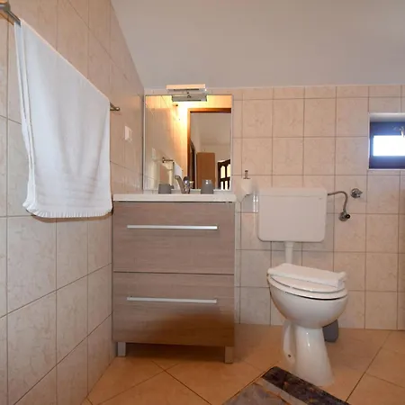 Paula By Interhome * Njivice