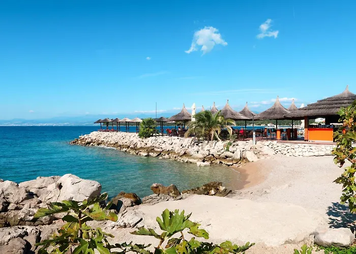 Paula By Interhome Appartamento Njivice